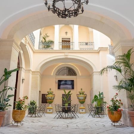 Il Cavaliere Al Borgo Antico Hotel Copertino Exterior foto