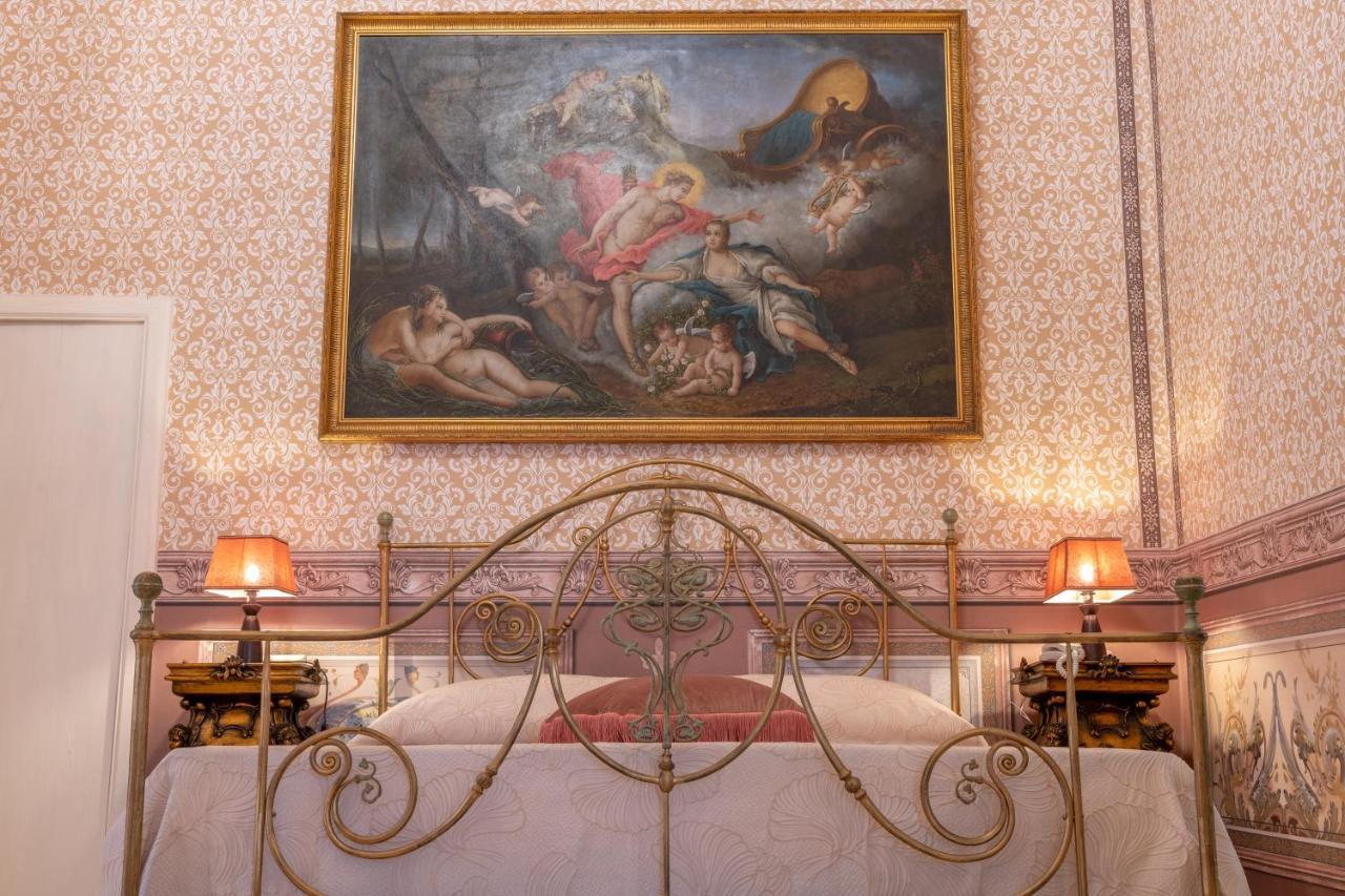 Il Cavaliere Al Borgo Antico Hotel Copertino Exterior foto