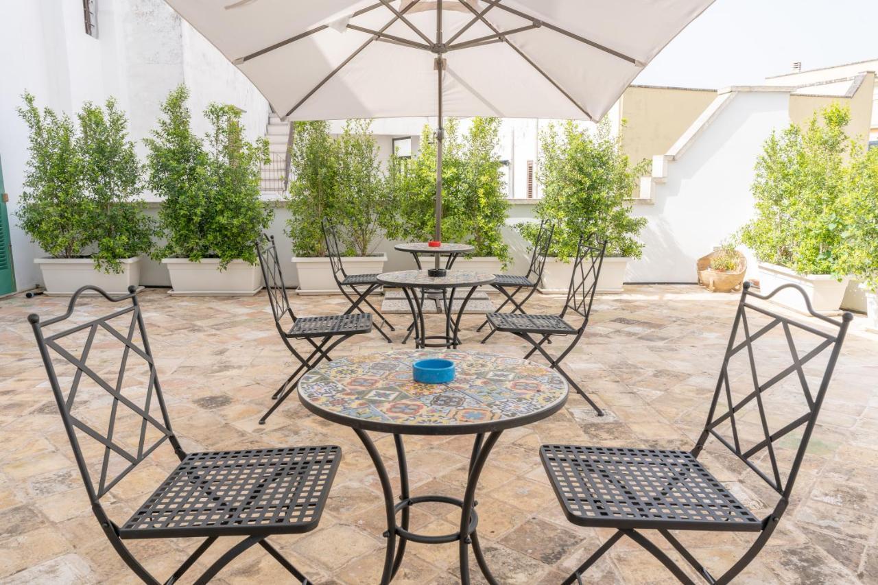 Il Cavaliere Al Borgo Antico Hotel Copertino Exterior foto