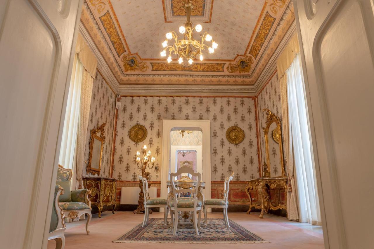 Il Cavaliere Al Borgo Antico Hotel Copertino Exterior foto