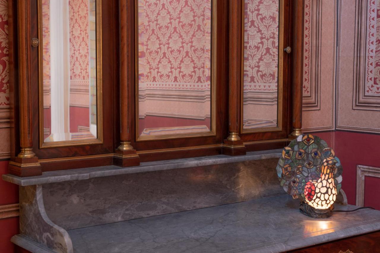 Il Cavaliere Al Borgo Antico Hotel Copertino Exterior foto