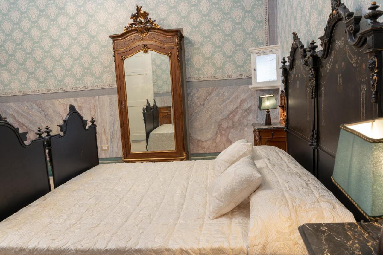 Il Cavaliere Al Borgo Antico Hotel Copertino Exterior foto