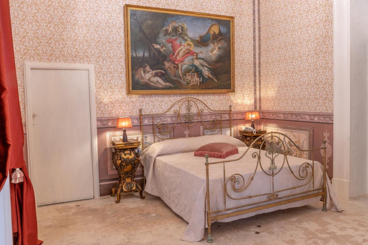 Il Cavaliere Al Borgo Antico Hotel Copertino Exterior foto