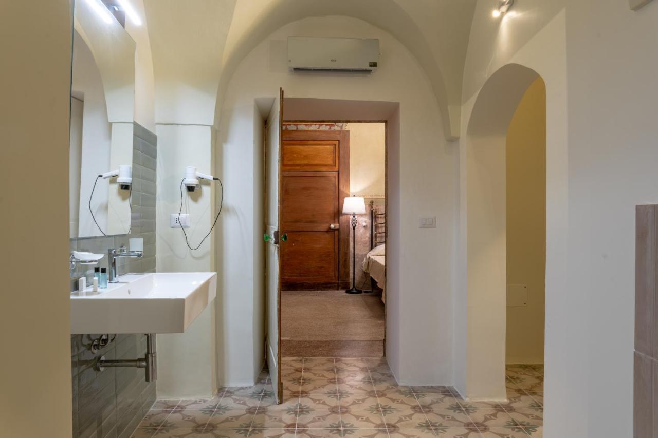 Il Cavaliere Al Borgo Antico Hotel Copertino Exterior foto