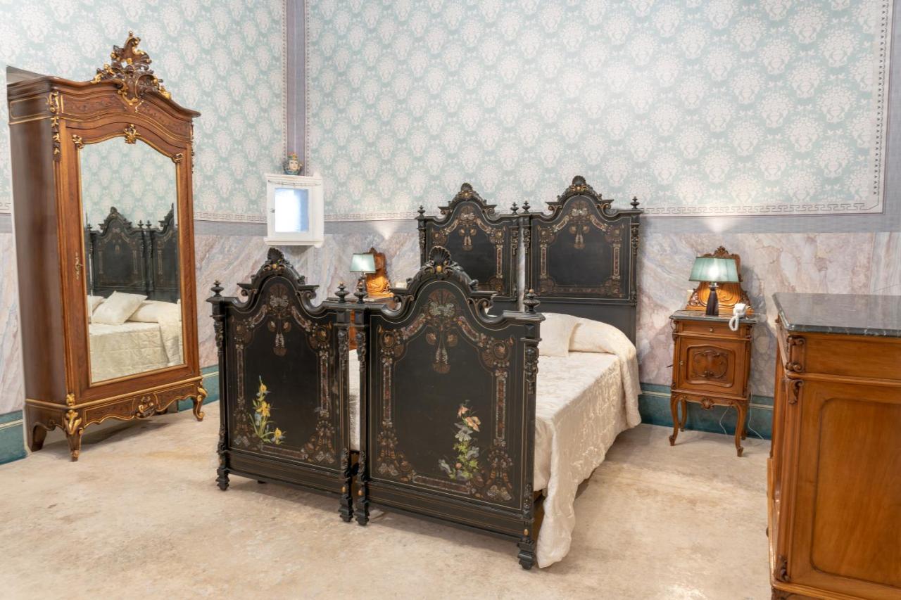 Il Cavaliere Al Borgo Antico Hotel Copertino Exterior foto
